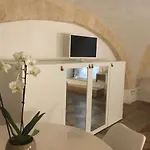 Flos Apartament